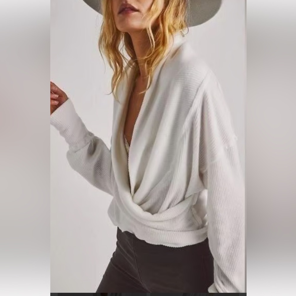 Free People ‘Hold Me Close’ Ivory Sweater Size XL
